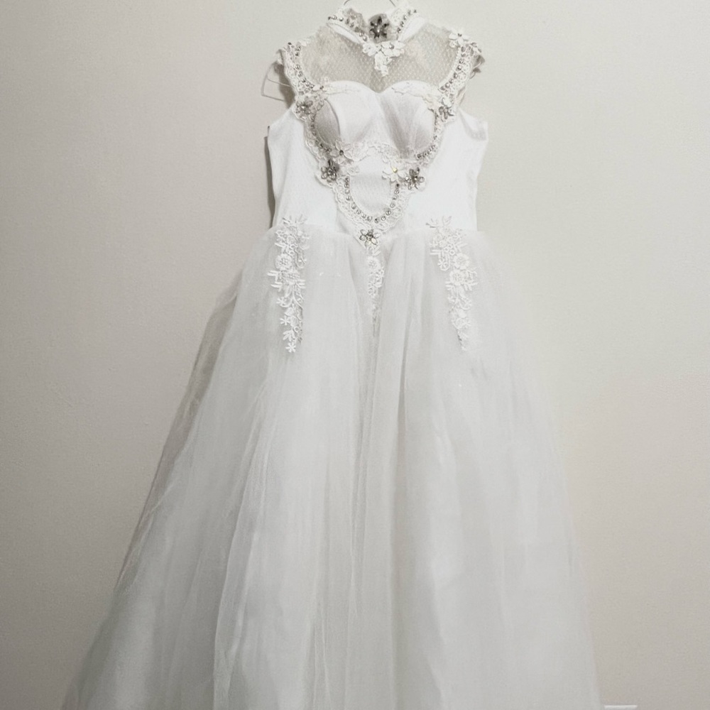 **BRAND NEW** Wedding Dress